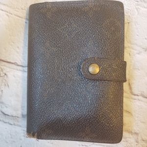 Louis Vuitton Kisslock wallet